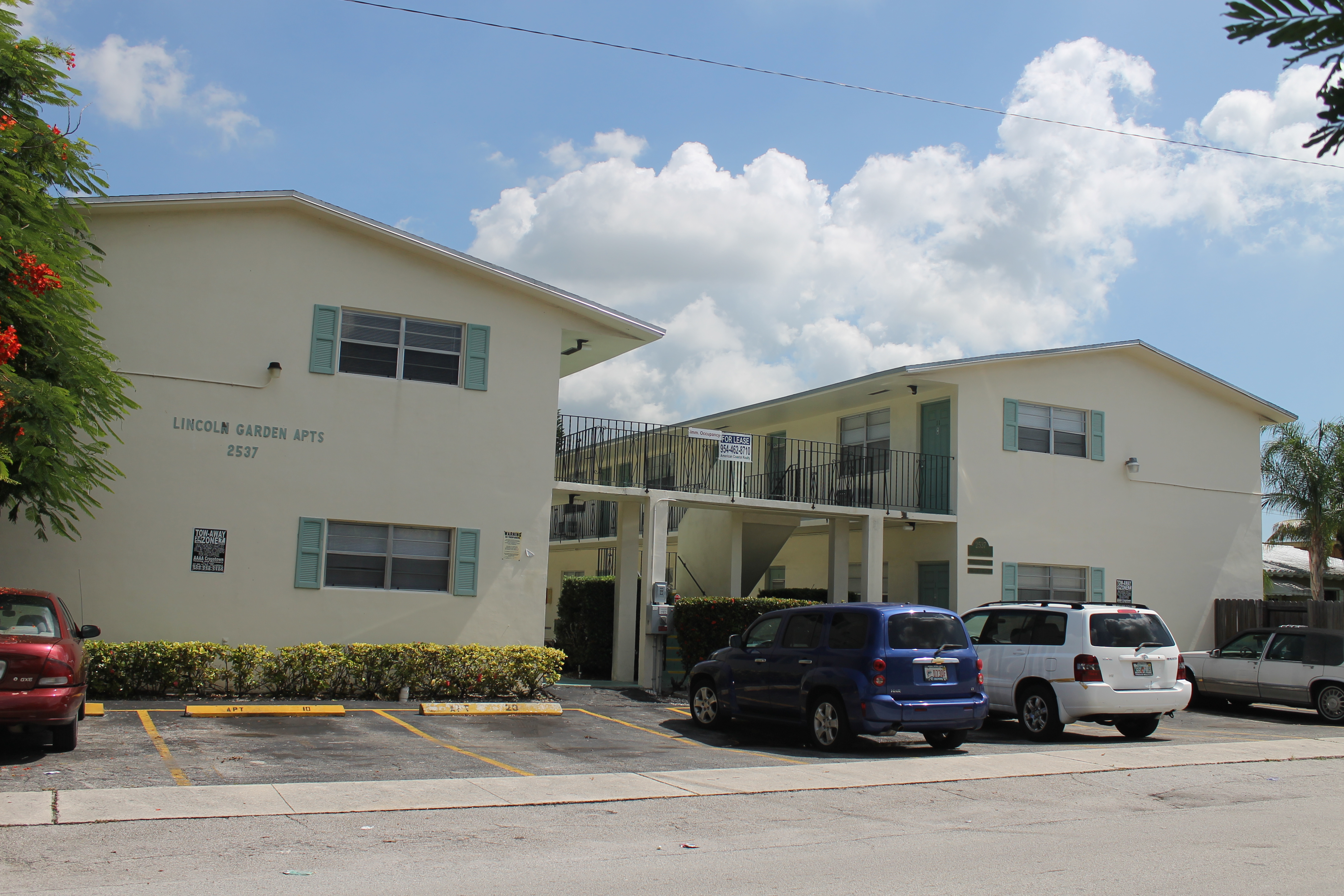 Lincoln Gardens, Hollywood Property Management, Lincoln Gardens